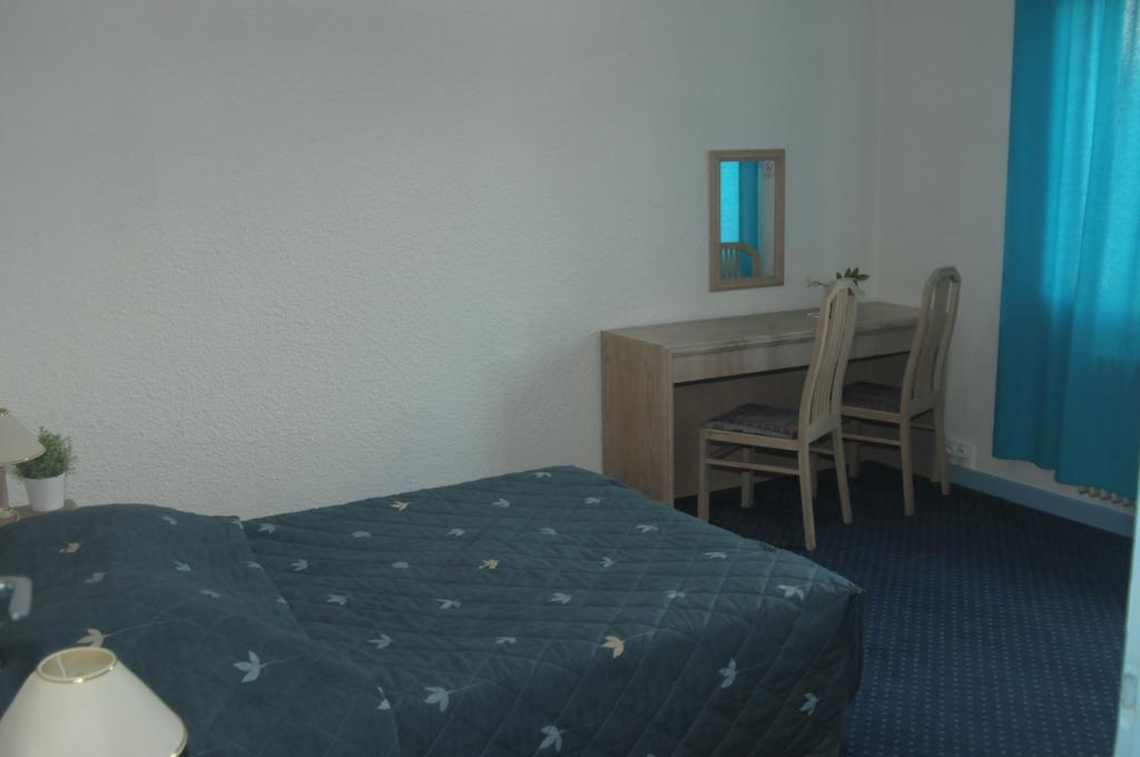 Hotel De La Poste Дувен Номер фото